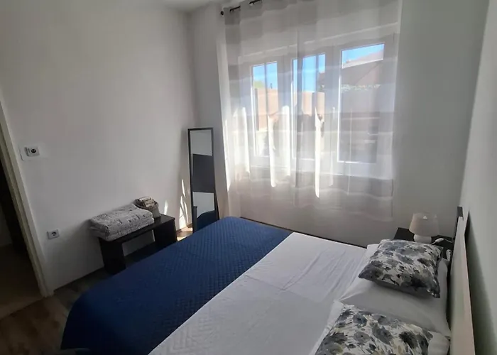 Envi Apartment *